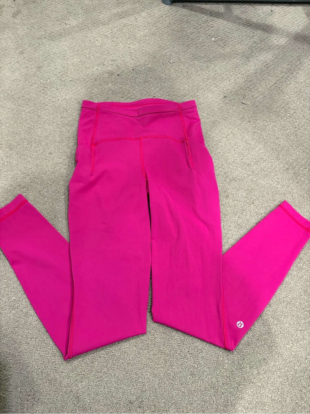lululemon Wunder Train High Rise leggings with pockets